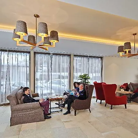 Silvretta Montafon 4* גסכורן
