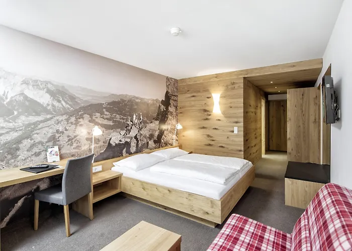 Silvretta Montafon Отель