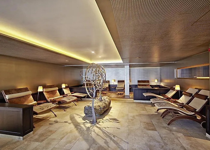 Отель Silvretta Montafon Гашум